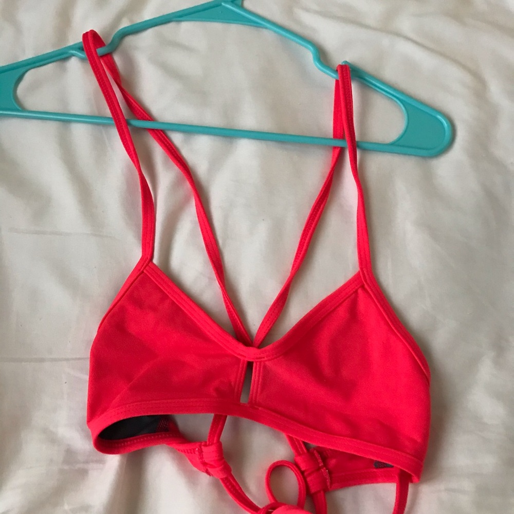 Jolyn Bikini Top
